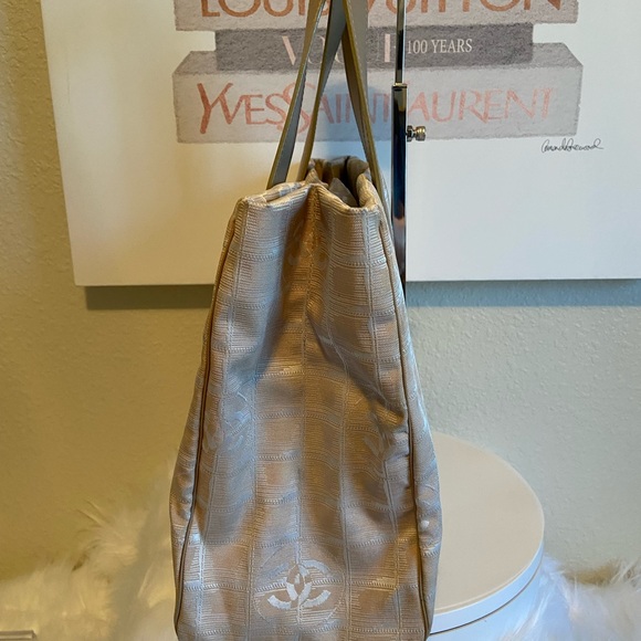 Chanel Taupe Travel Ligne Nylon/Leather Tote - Picture 6 of 16